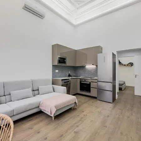 Διαμέρισμα Rambla Cataluna 35 *